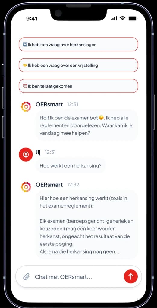 Schermafbeelding van de OERsmart-app, met bovenaan snelkoppelingen naar veelgestelde vragen en daaronder een antwoord op een vraag met bronverwijzing.